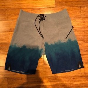 Lululemon Current State swim trunks